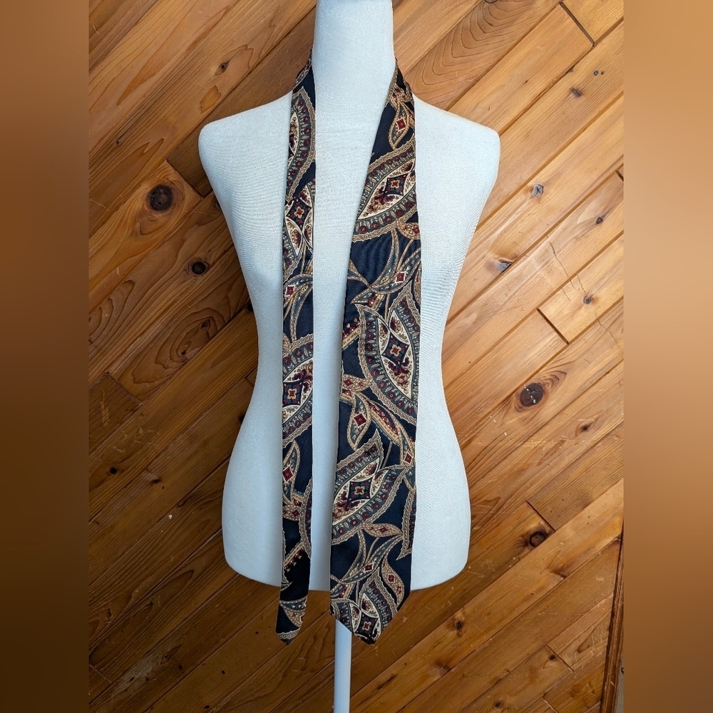 Vintage Dior Men's Tie in Blue with Gold and Red Pattern
